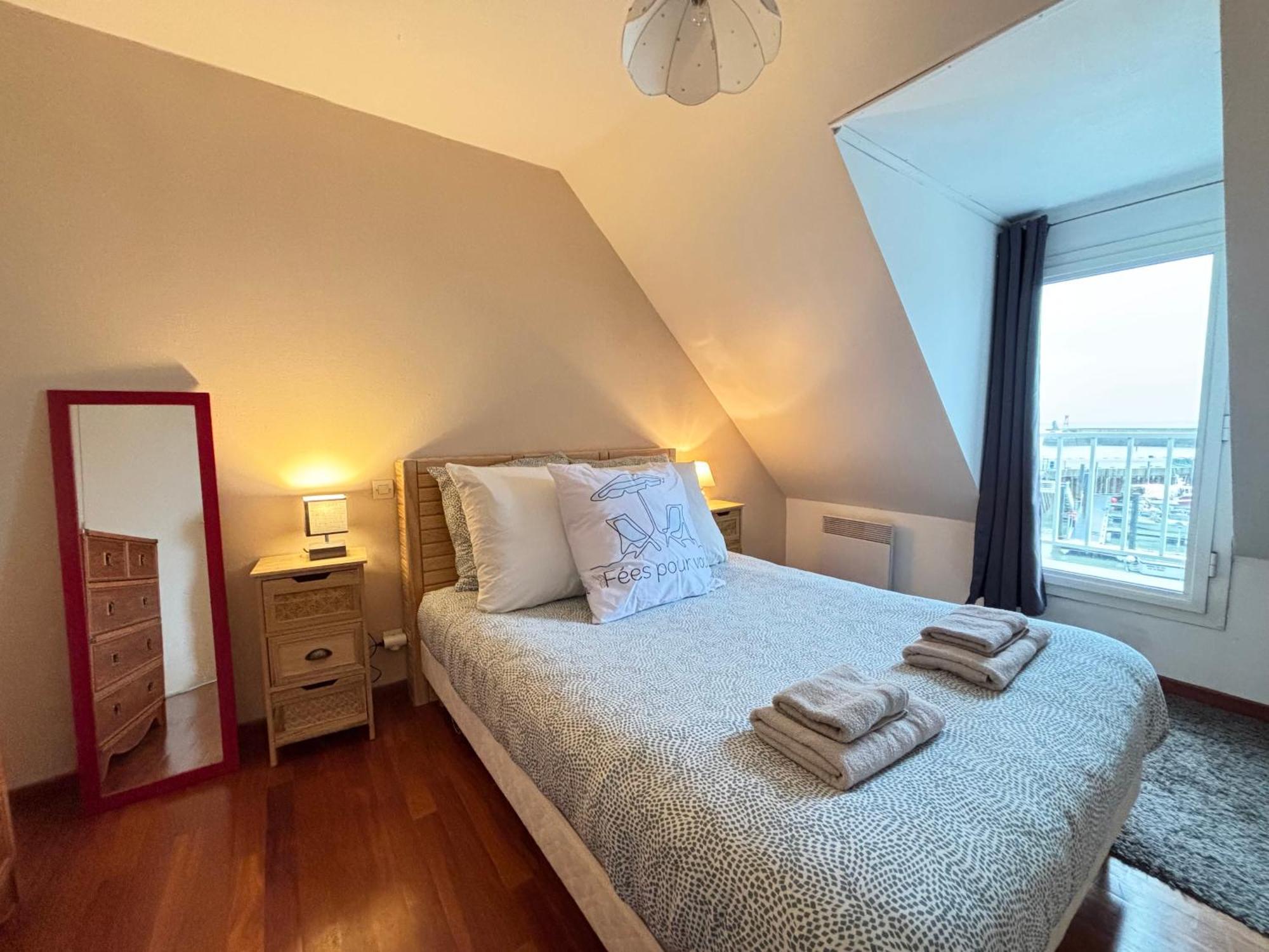 Cote Cottage Apt 3 Chambres Bien Equipee Vue Imprenable Sur Port Et Mer Etreham Exteriér fotografie